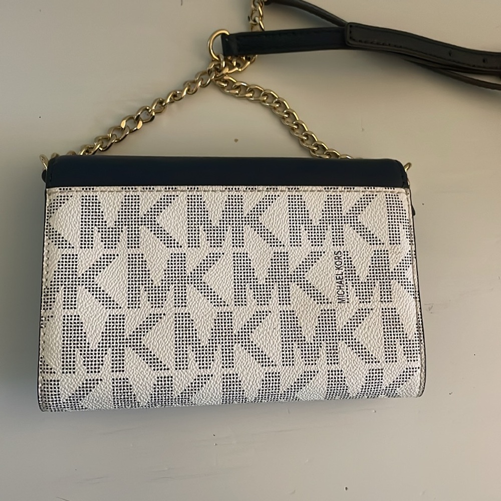 Blue and white MK purse - Picture 2 of 5
